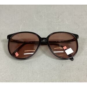 Vintage Luxottica Ursula #145 Women’s Plastic Sunglasses